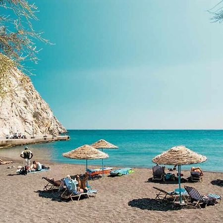 Santorini Seaside Retreat - Flora'S Summer Escape Perísza Kültér fotó