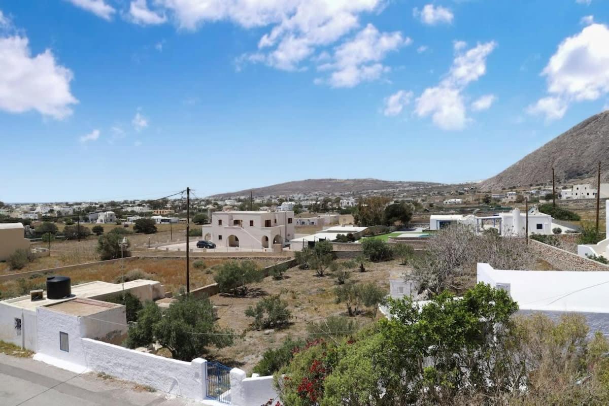 Santorini Seaside Retreat - Flora'S Summer Escape Perísza Kültér fotó