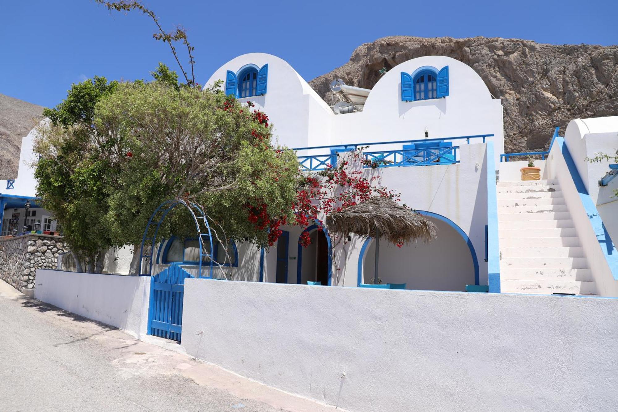 Santorini Seaside Retreat - Flora'S Summer Escape Perísza Kültér fotó