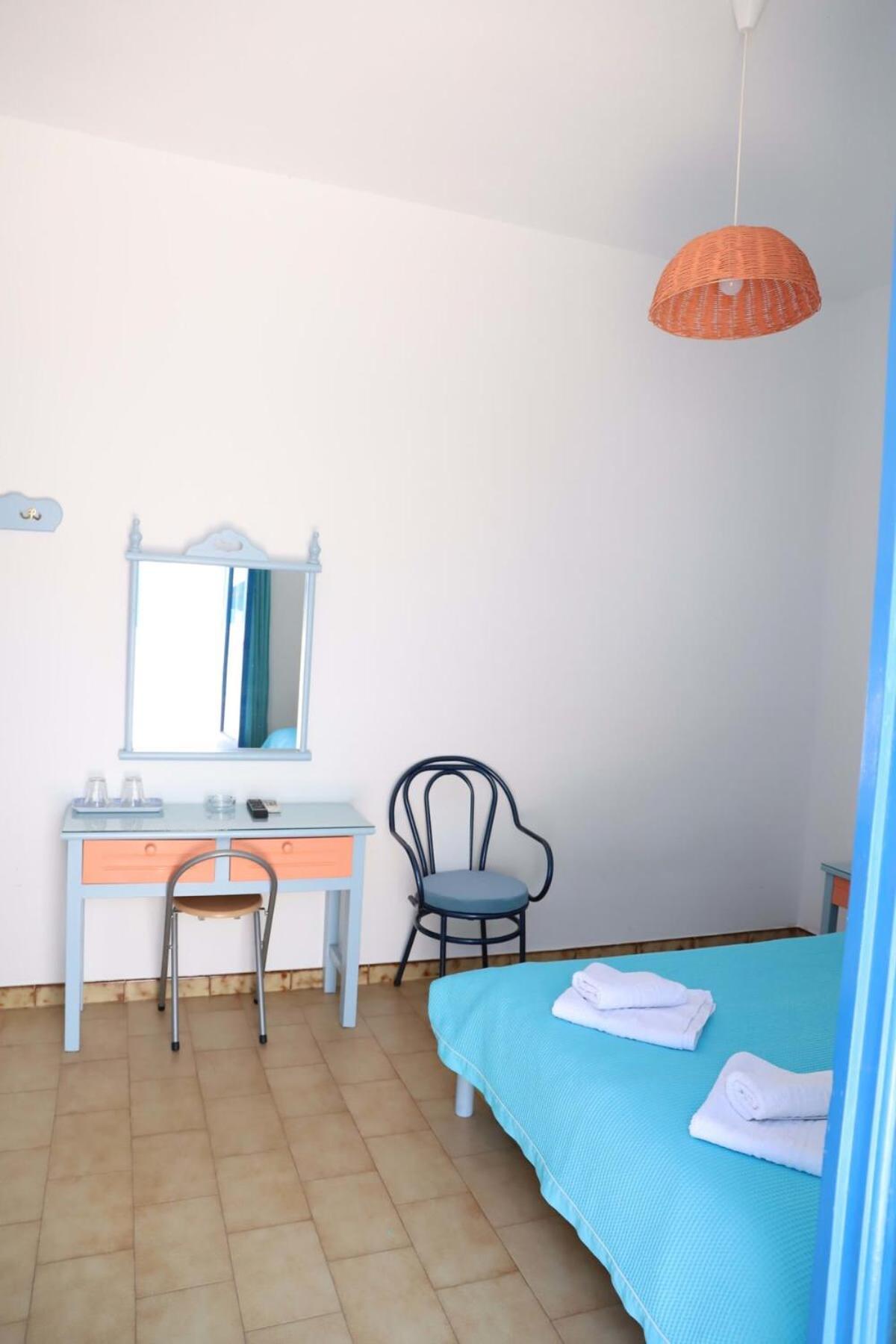 Santorini Seaside Retreat - Flora'S Summer Escape Perísza Kültér fotó